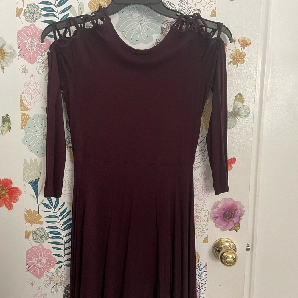 American Eagle Outfitters size small soft and sexy maroon long sleeve dress